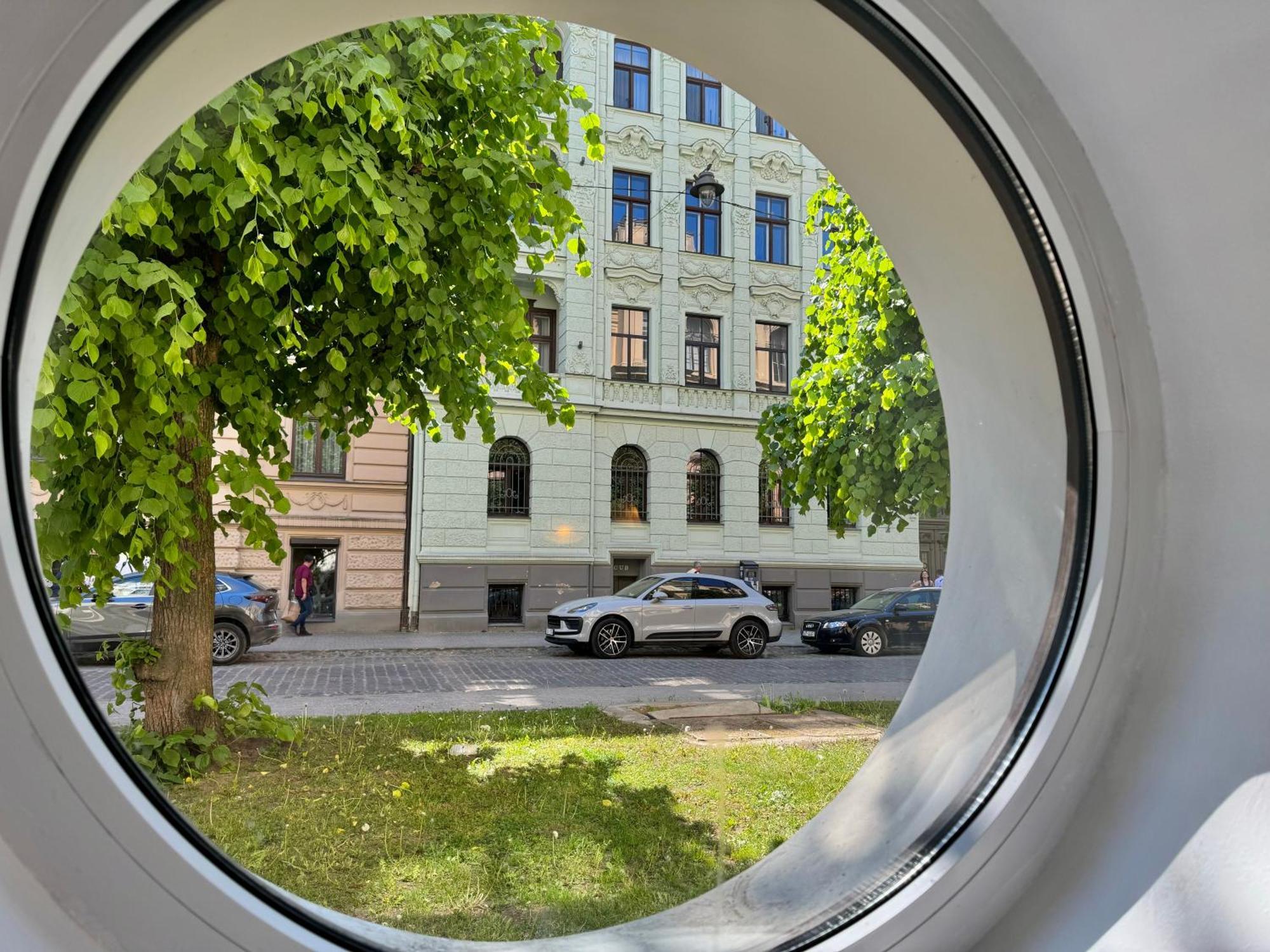 Appartement In Art Nouveau District Riga