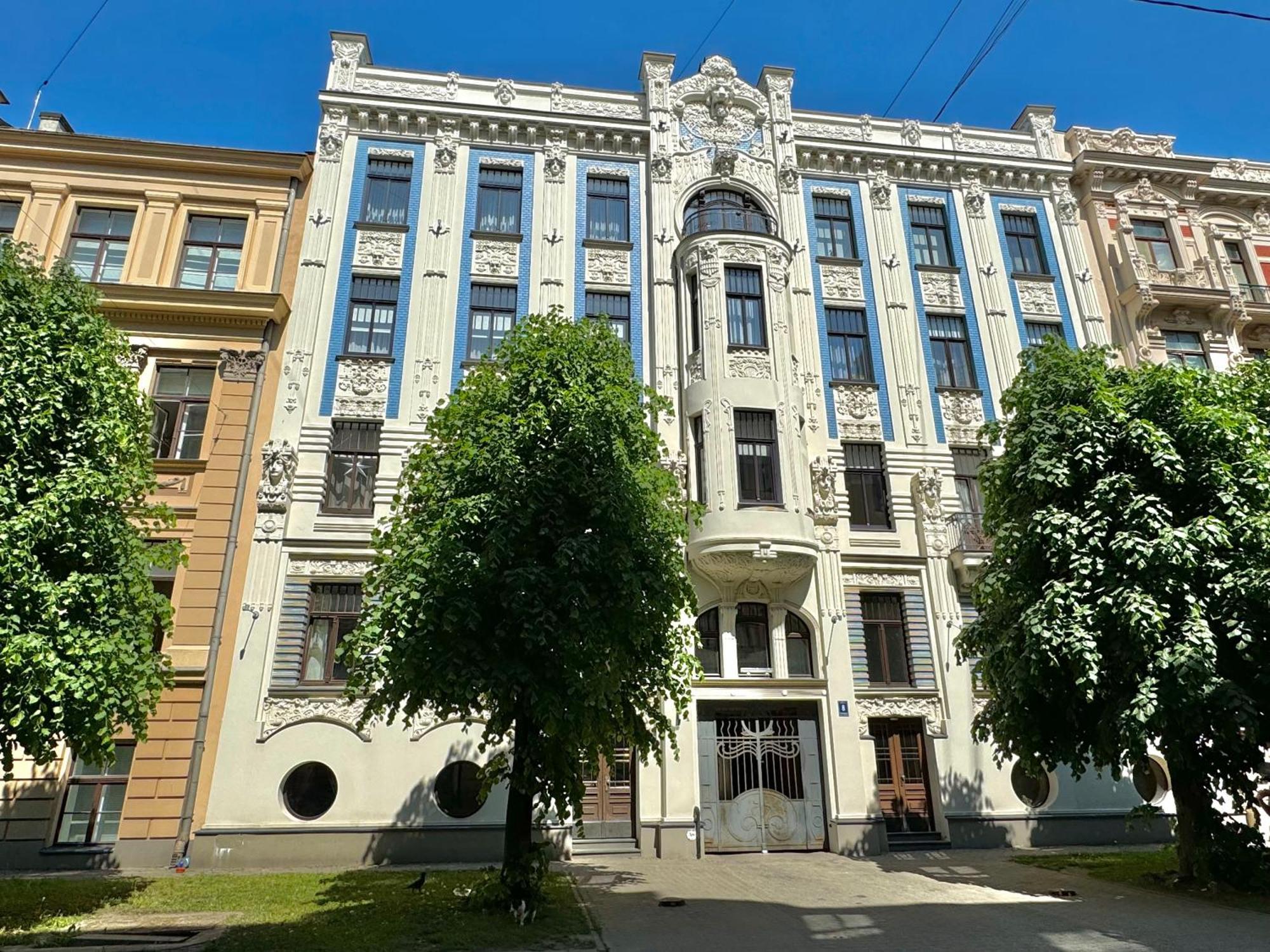 In Art Nouveau District Lejlighed *